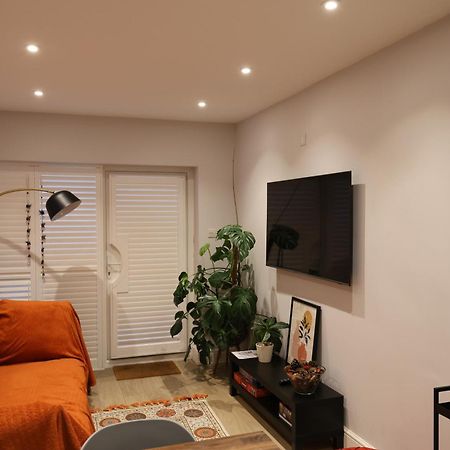Little Vine - Beautiful Ground Floor Flat In South London Daire Sutton  Dış mekan fotoğraf