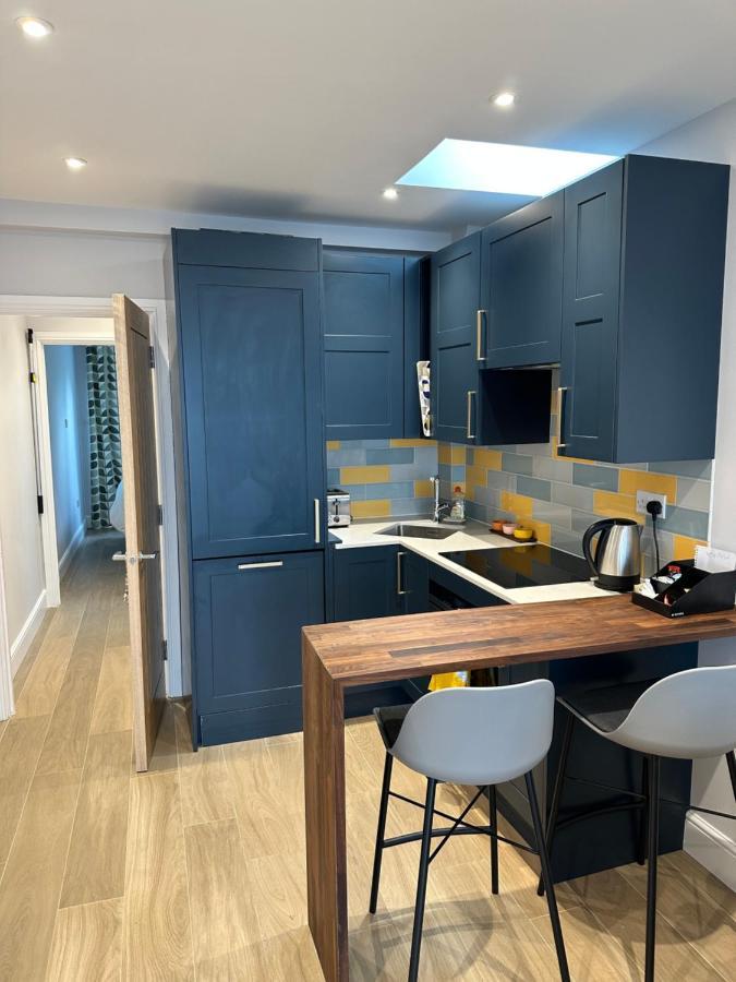 Little Vine - Beautiful Ground Floor Flat In South London Daire Sutton  Dış mekan fotoğraf