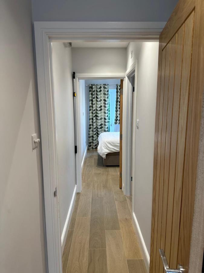 Little Vine - Beautiful Ground Floor Flat In South London Daire Sutton  Dış mekan fotoğraf